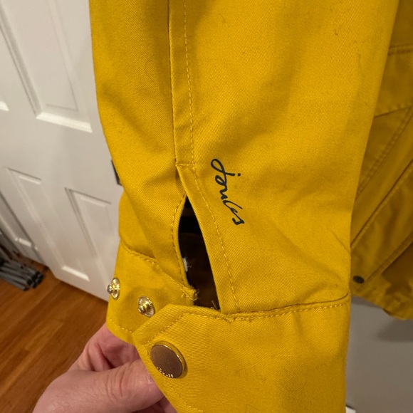 Joules right-as-rain yellow waterproof parka with hood, size 10 hardly worn - Picture 8 of 16